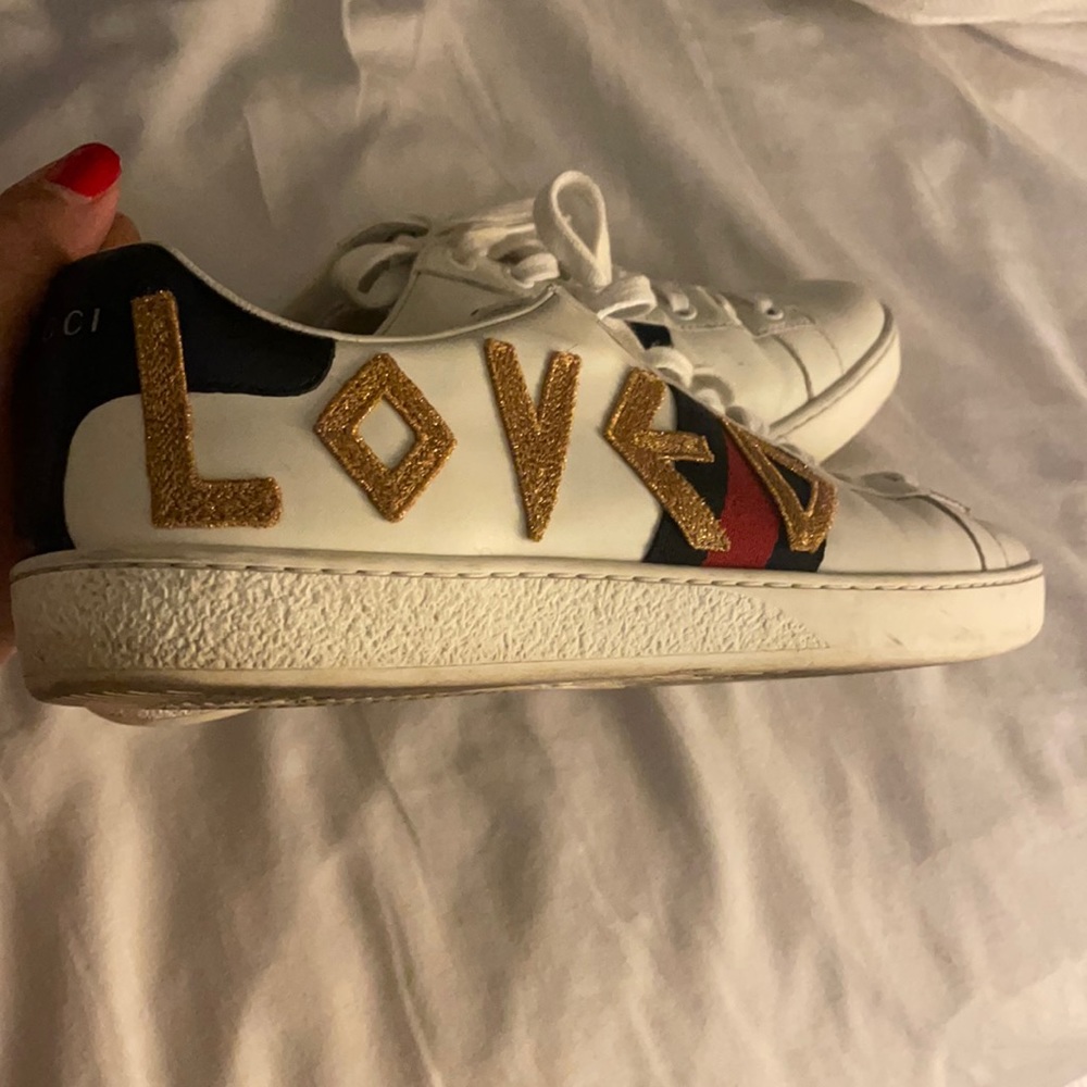 Gucci “loved” ace sneaker